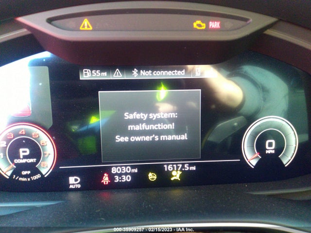 WA1LXBF70ND018002 Audi Q7 Premium Plus