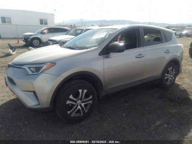 Toyota RAV4 LE 2018 JTMZFREV3JJ159671 Image 2