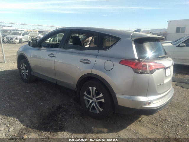 Toyota RAV4 LE 2018 JTMZFREV3JJ159671 Image 4
