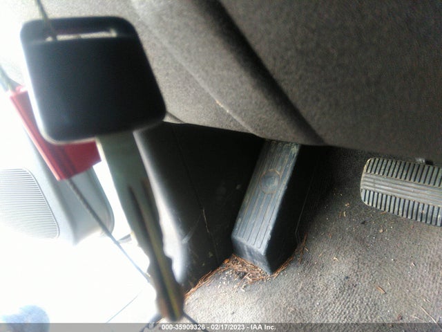 5Z61D0ER4AC431569 Suzuki Equator Sport