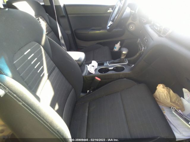 KNDPM3AC7J7331521 KIA Sportage Lx
