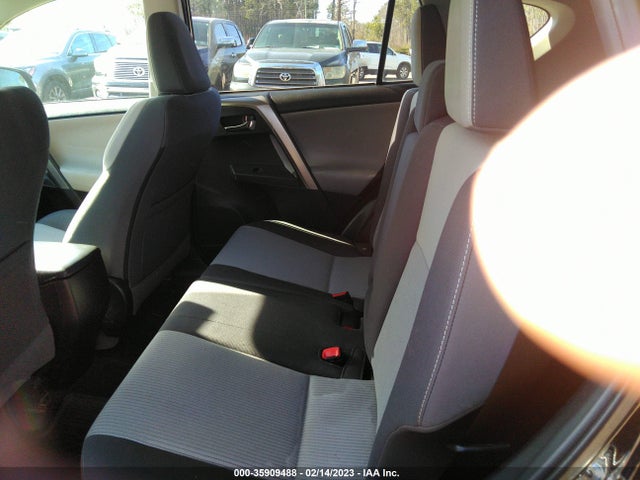 2015 Toyota RAV4, VIN: 2T3RFREV7FW348235