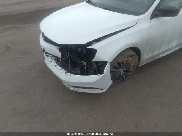 3VWD17AJ6GM258641 Volkswagen Jetta Sedan 1.8t Sport