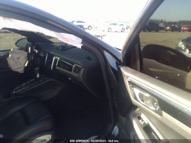 2018 Porsche Macan, VIN: WP1AB2A52JLB36519