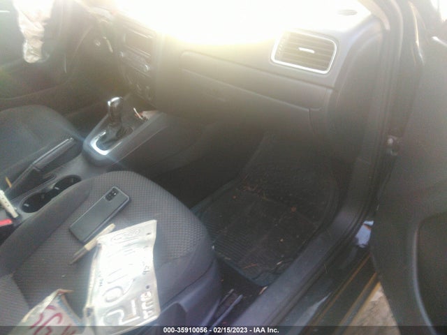 3VW2K7AJXCM383172 Volkswagen Jetta Sedan S