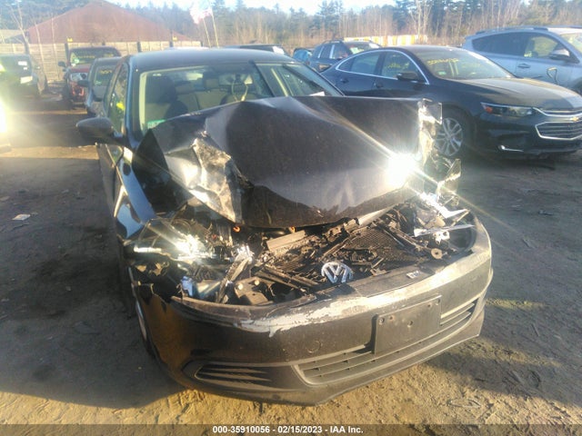 3VW2K7AJXCM383172 Volkswagen Jetta Sedan S