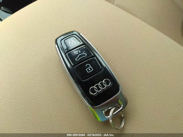 2021 Audi Q7, VIN: WA1LXAF7XMD039416