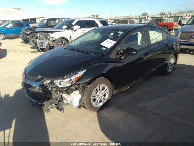 Chevrolet Cruze 2019 1G1BJ5SM1K7102171 Image 2