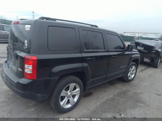 1C4NJPFB6CD606050 Jeep Patriot Latitude