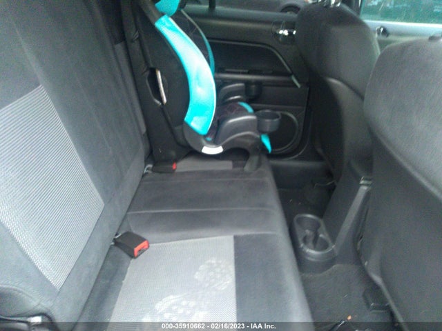 1C4NJPFB6CD606050 Jeep Patriot Latitude