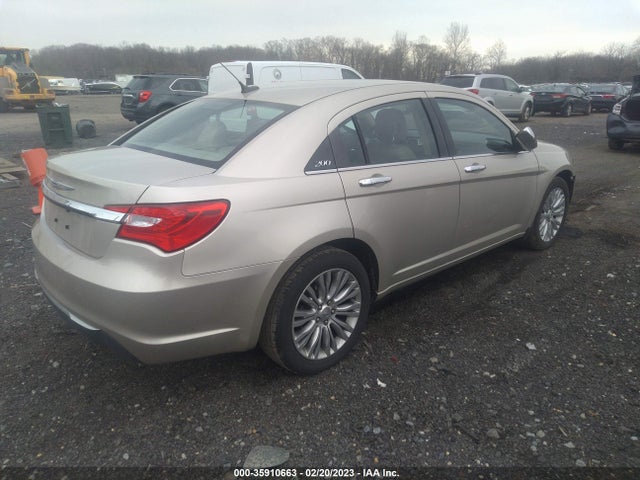 Chrysler 200 2013 1C3CCBCG3DN679140 Image 4