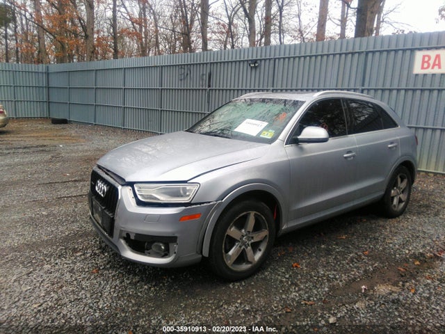 WA1EFCFS2FR011059 Audi Q3 2.0t Premium Plus