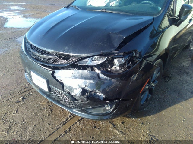 Chrysler Pacifica Touring Plus 2018 2C4RC1FG4JR315478 Image 6