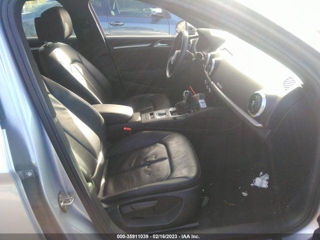 WAUAUGFF3K1013221 Audi A3 Sedan Premium/titanium Premium