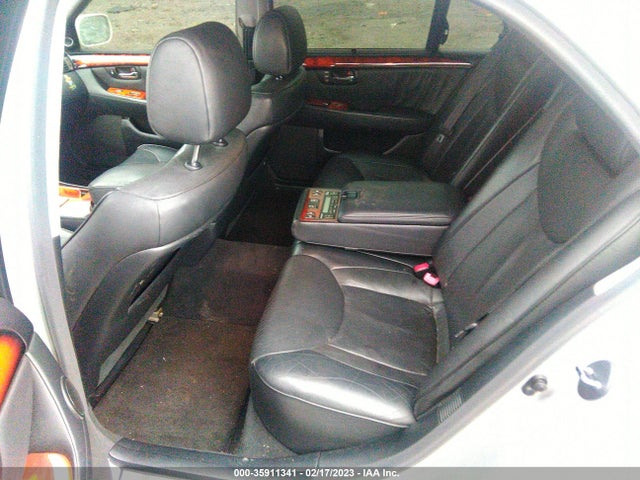 Lexus LS 430 2004 JTHBN36F440134263 Image 9