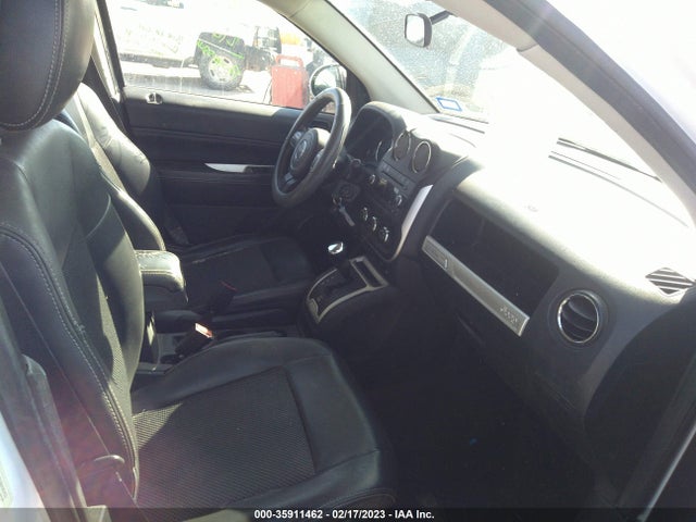 1C4NJCEA9ED624370 Jeep Compass Latitude