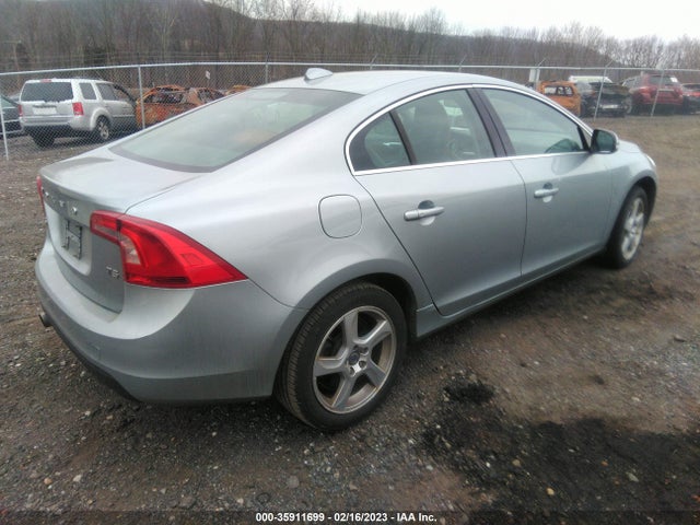 YV1612FS6D2222736 Volvo S60