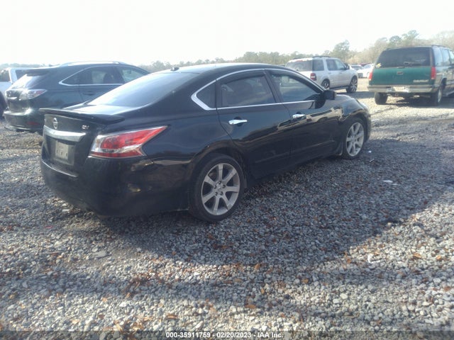 2015 Nissan Altima, VIN: 1N4AL3AP9FC185879