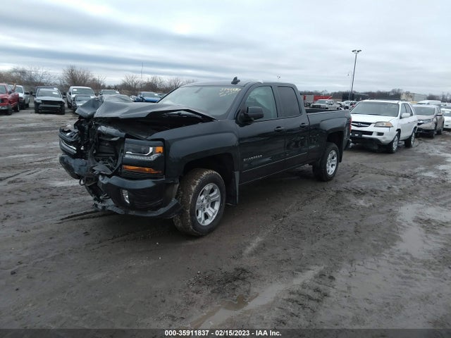 Chevrolet Silverado 1500 Lt 2018 1GCVKREC7JZ268077 Image 2
