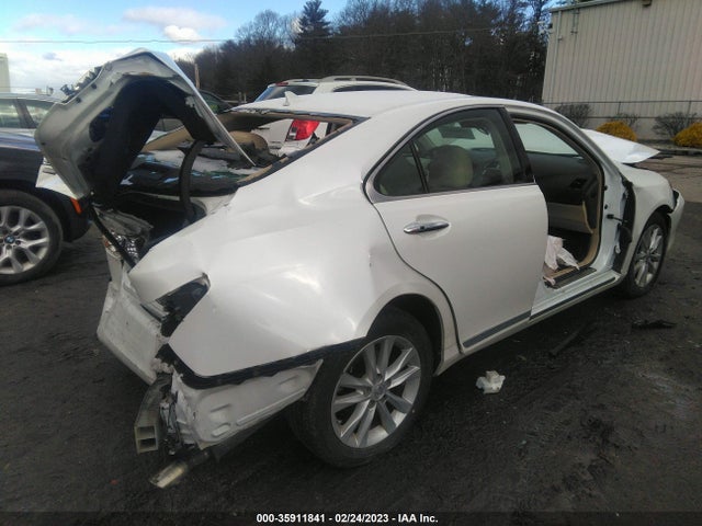 Lexus ES 2011 JTHBK1EG6B2463815 Image 4