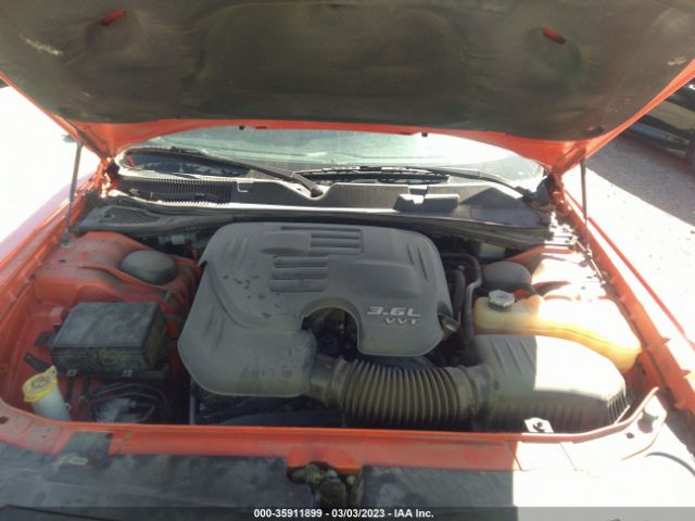 2C3CDZAG0KH642058 Dodge Challenger Sxt