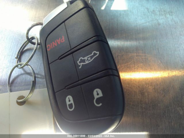 2C3CDZAG0KH642058 Dodge Challenger Sxt