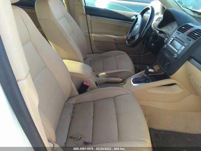 3VWRM71K28M086390 Volkswagen Jetta Sedan Se/sel