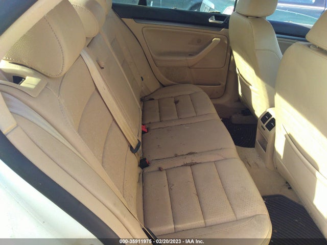 3VWRM71K28M086390 Volkswagen Jetta Sedan Se/sel
