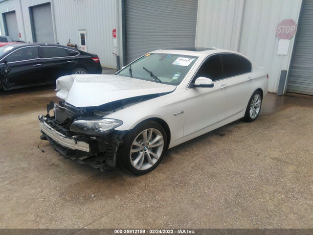 BMW 5 Series 535i 2016 WBA5B1C51GG132275 Image 2