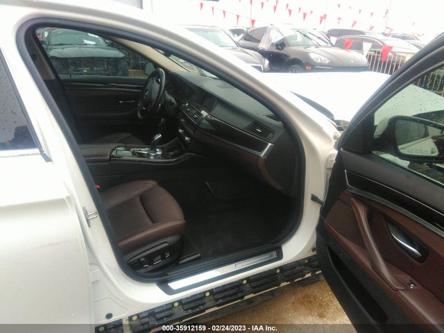 BMW 5 Series 535i 2016 WBA5B1C51GG132275 Image 5