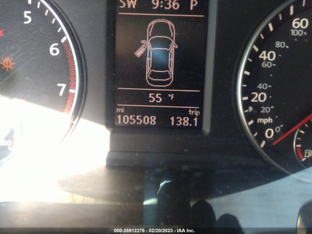1VWBP7A35DC025810 Volkswagen Passat Se W/sunroof
