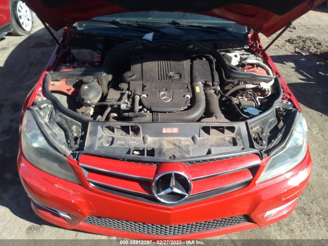 35912297 :رقم المزاد ، WDDGJ4HB9DF977803 vin ، 2013 Mercedes-benz C-class C 250 مزاد بيع