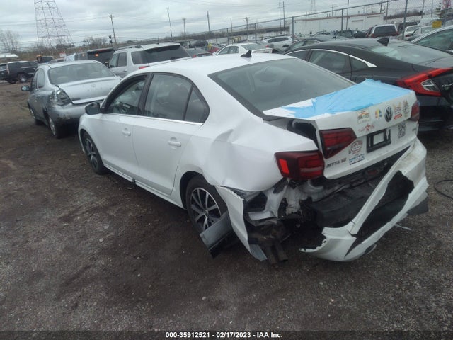 2017 Volkswagen Jetta, VIN: 3VWDB7AJ6HM247458