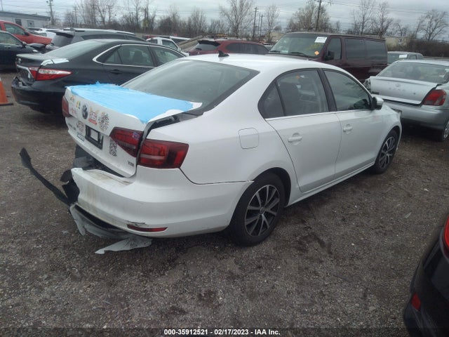 2017 Volkswagen Jetta, VIN: 3VWDB7AJ6HM247458