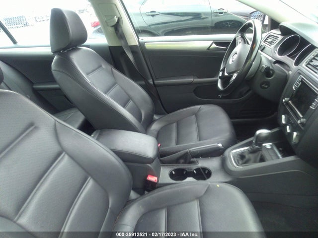 2017 Volkswagen Jetta, VIN: 3VWDB7AJ6HM247458