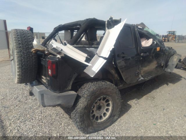 1C4BJWEG2FL507195 Jeep Wrangler Unlimited Sahara