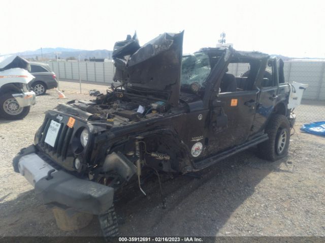 1C4BJWEG2FL507195 Jeep Wrangler Unlimited Sahara