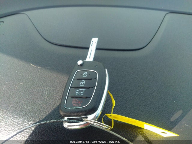 Hyundai TUCSON SE 2017 KM8J33A47HU530934 Image 3
