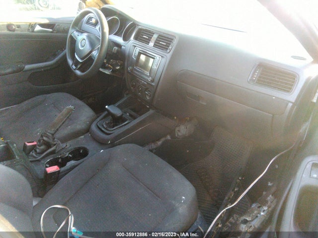 3VW267AJ0GM306563 Volkswagen Jetta Sedan 1.4t S