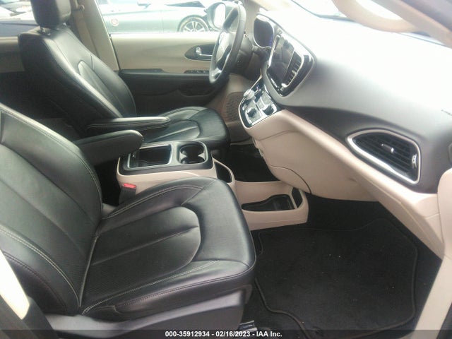 Chrysler Pacifica Touring L 2022 2C4RC1BGXNR167929 Image 5