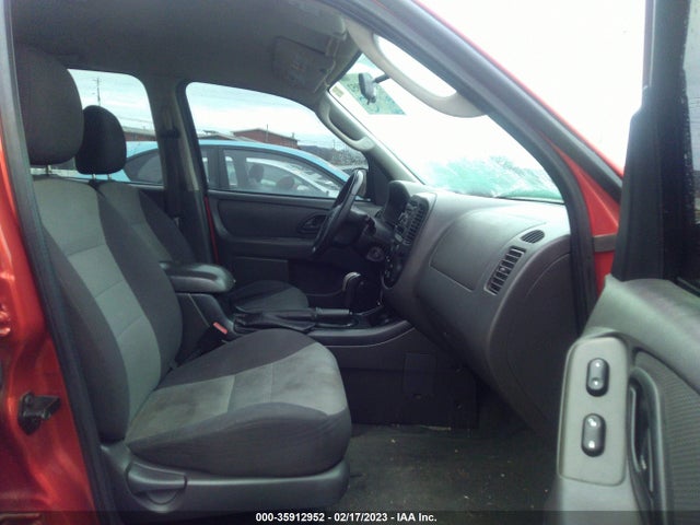2007 FORD ESCAPE XLS VIN: 1FMYU02Z77KA50407