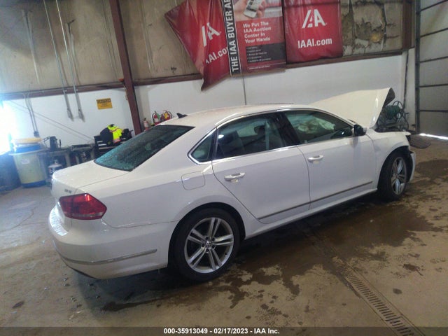 1VWBT7A37FC087143 Volkswagen Passat 1.8t Se W/sunroof & Nav