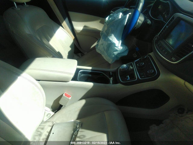 Chrysler 200 C 2015 1C3CCCCG8FN507534 Image 5