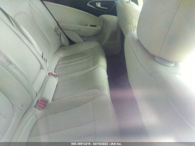 Chrysler 200 C 2015 1C3CCCCG8FN507534 Image 8