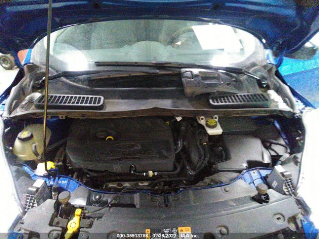 1FMCU9GD7JUB61028 Ford ESCAPE SE