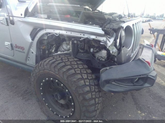 1C4HJXFG8JW259590 Jeep Wrangler Unlimited Rubicon