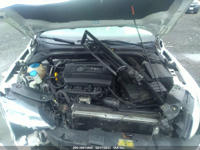 2014 VOLKSWAGEN JETTA SEDAN SE VIN: 3VWD17AJ2EM221101
