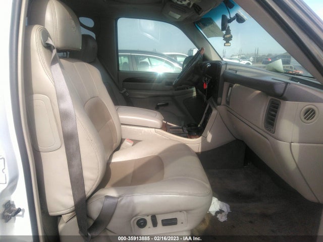 Cadillac Escalade 2002 1GYEK63N22R108686 Image 6