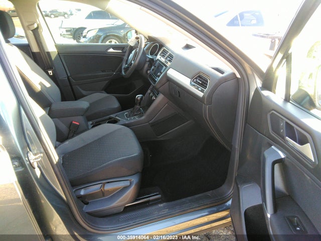 3VV1B7AX1LM098381 Volkswagen TIGUAN S