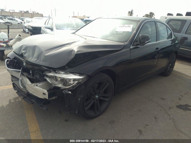 BMW 3 Series 330i 2018 WBA8B9C57JEE82608 Image 2